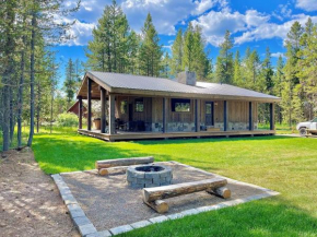 Brand New Home 25 minutes to YNP with Hot Tub